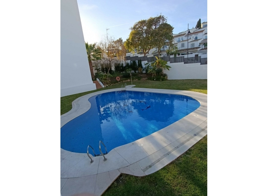 Resale - House -
Fuengirola