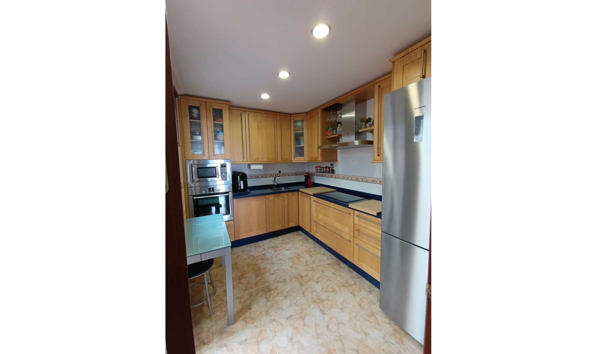 Resale - House -
Fuengirola