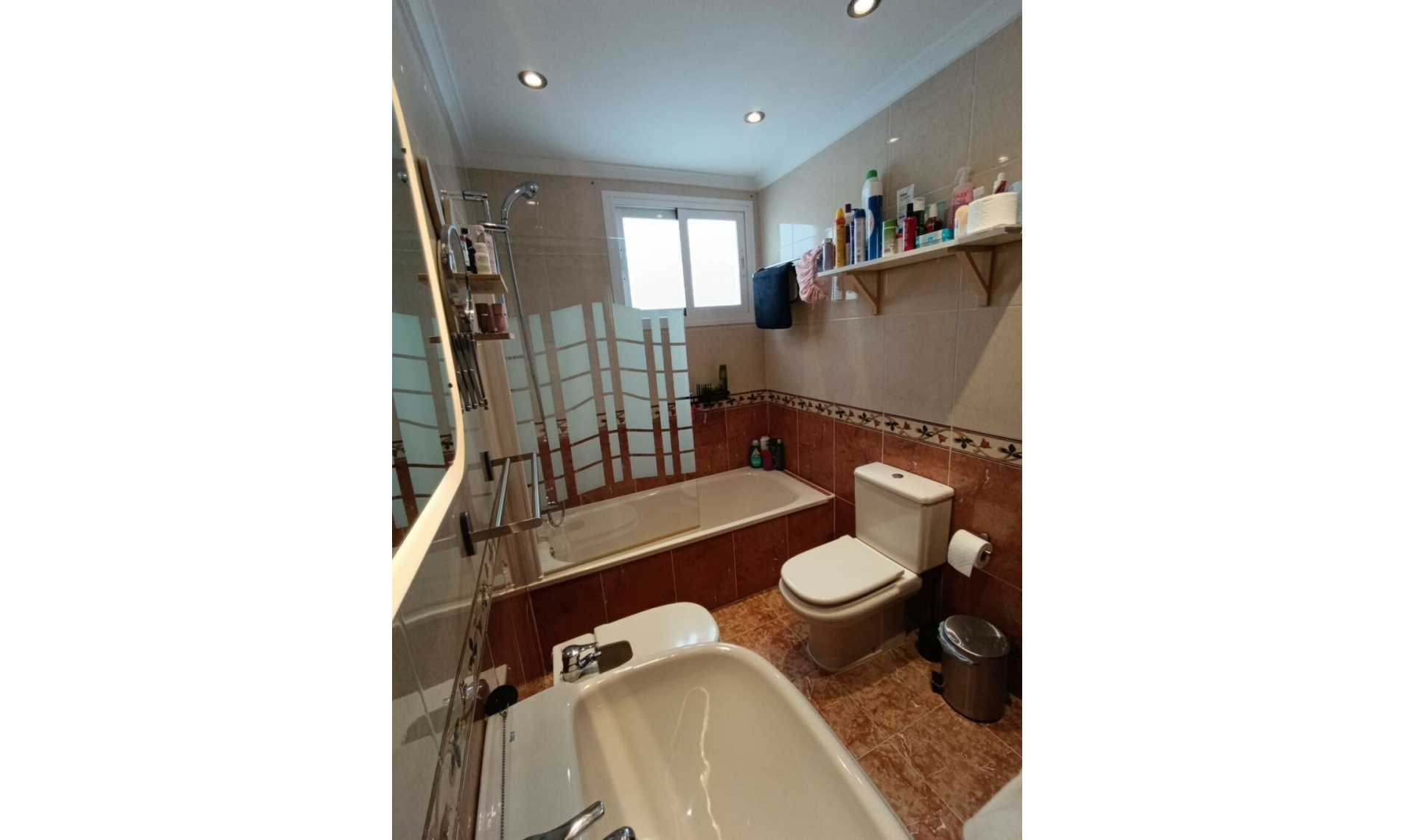 Resale - House -
Fuengirola