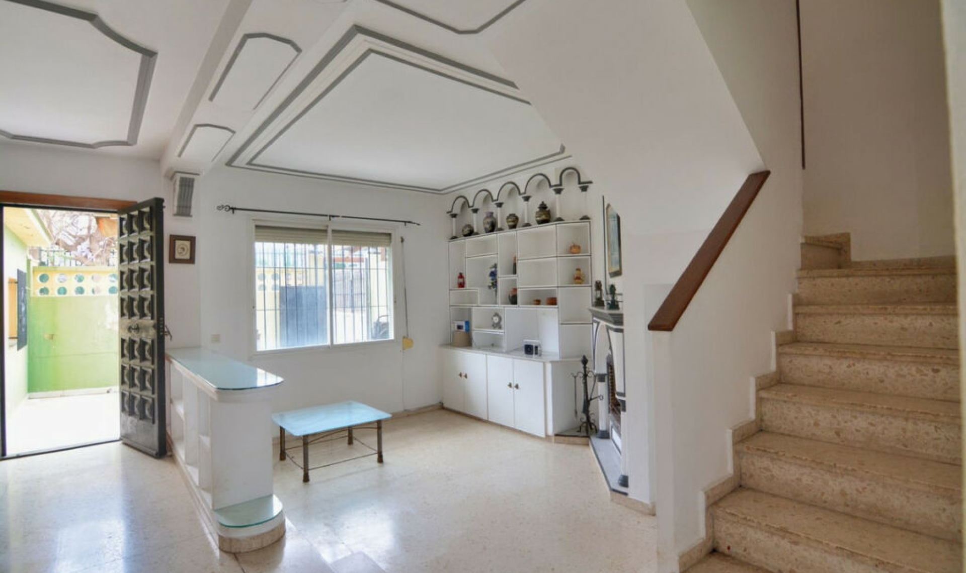 Resale - House -
Fuengirola