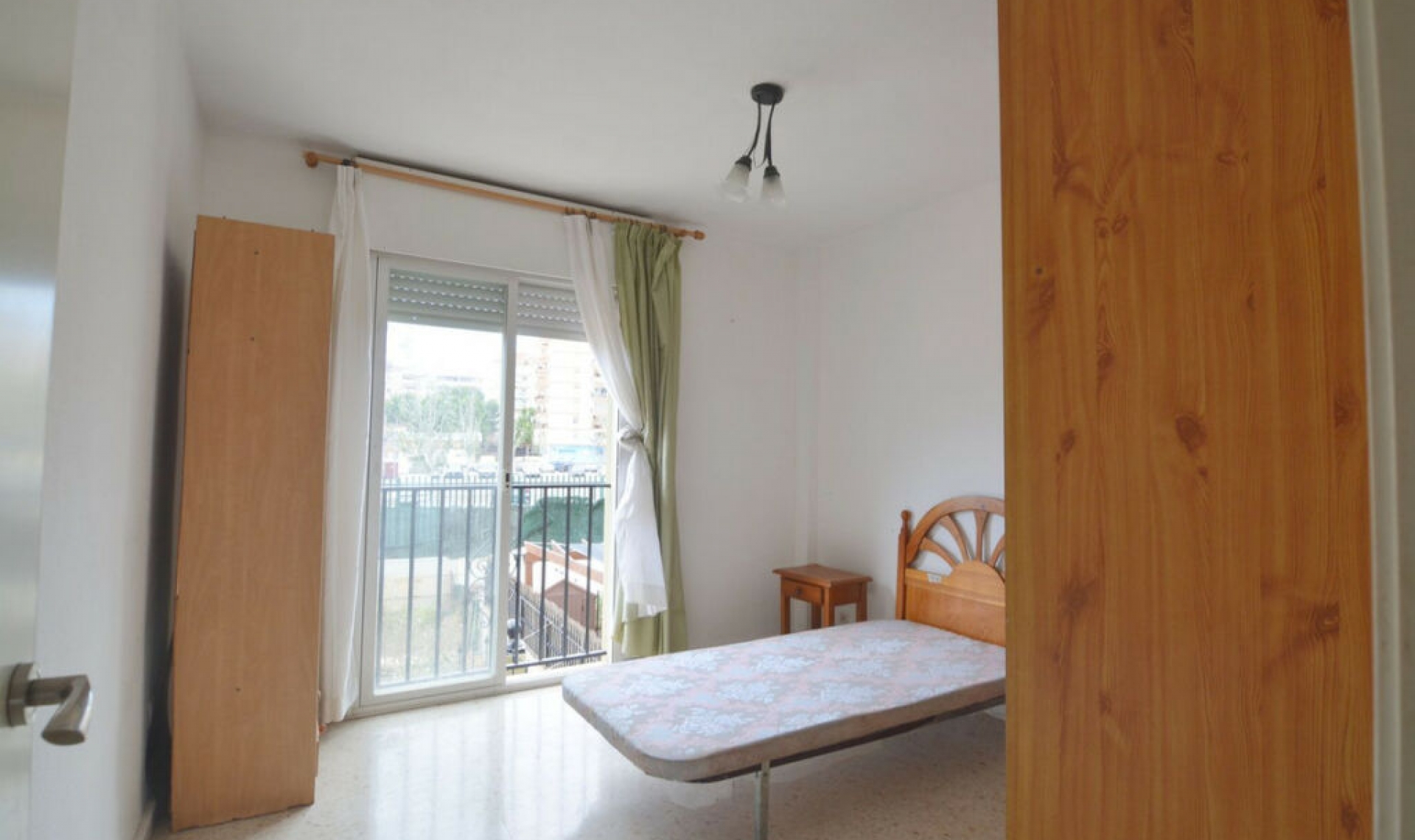 Resale - House -
Fuengirola