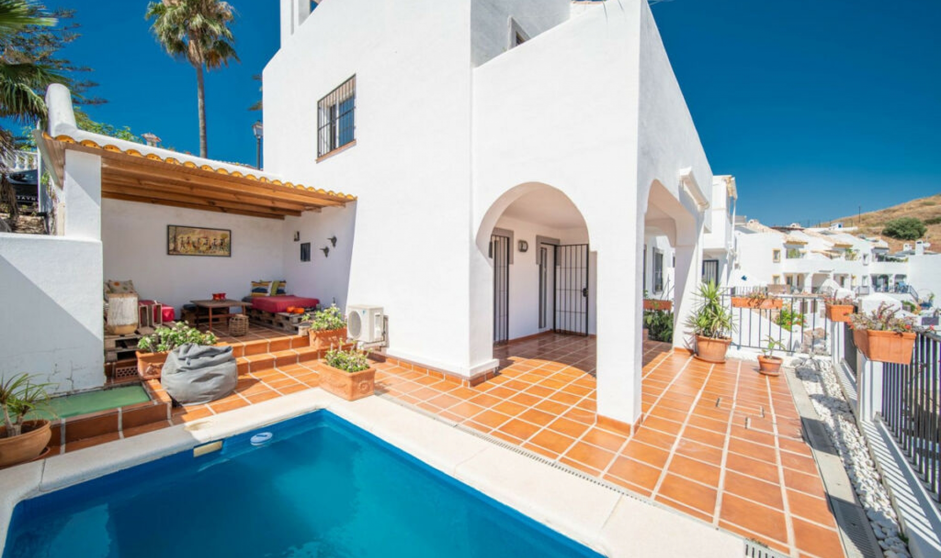 Resale - House -
Fuengirola