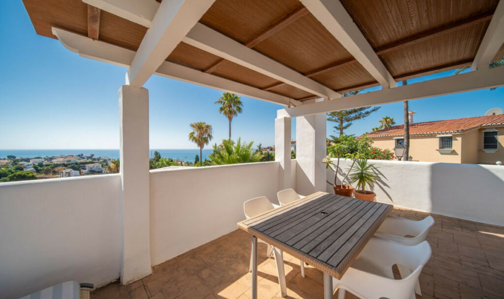 Resale - House -
Fuengirola