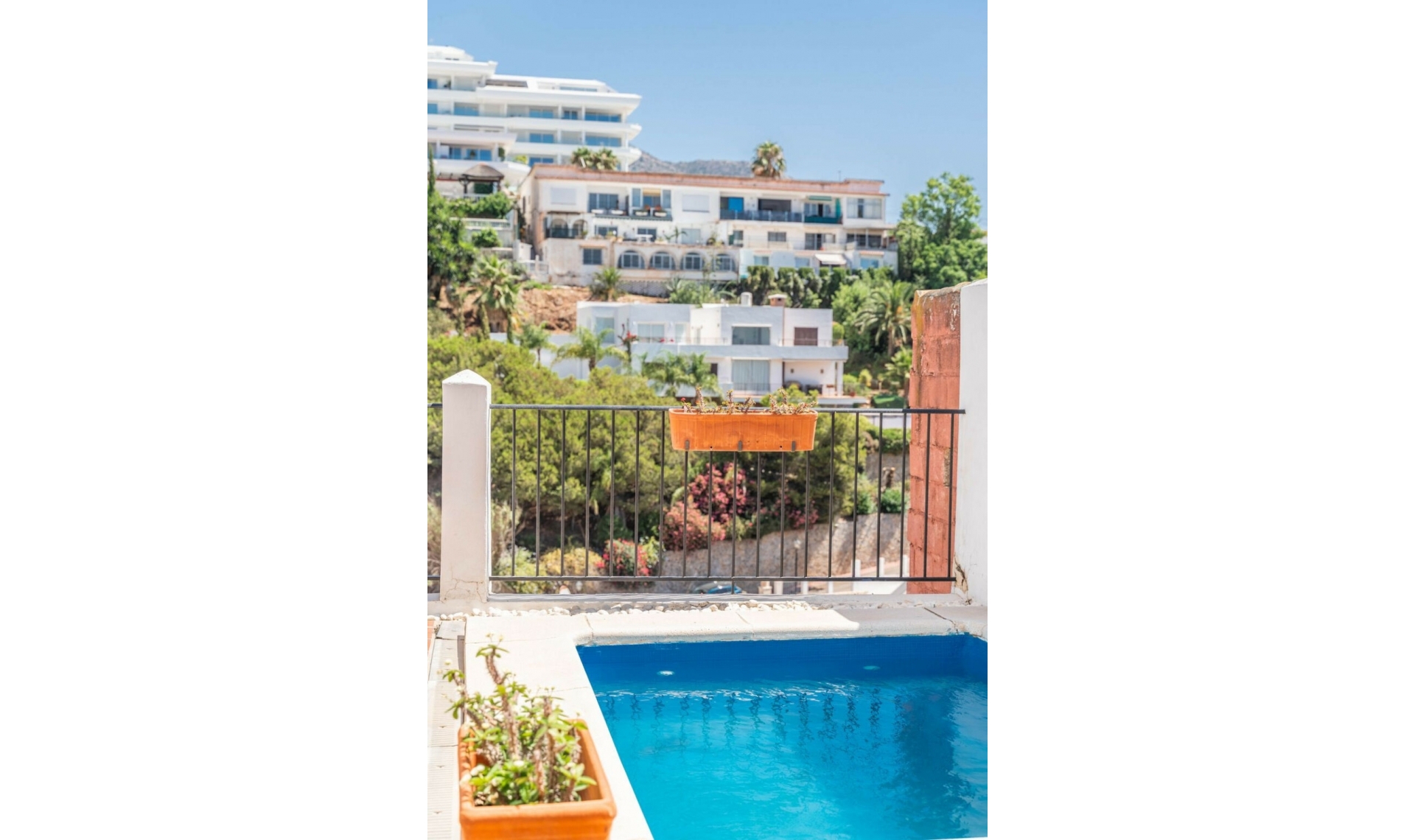 Resale - House -
Fuengirola