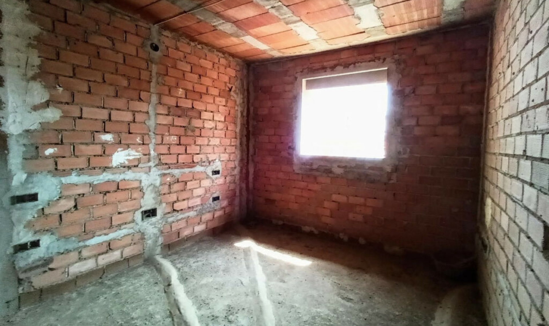 Resale - House -
Fuengirola