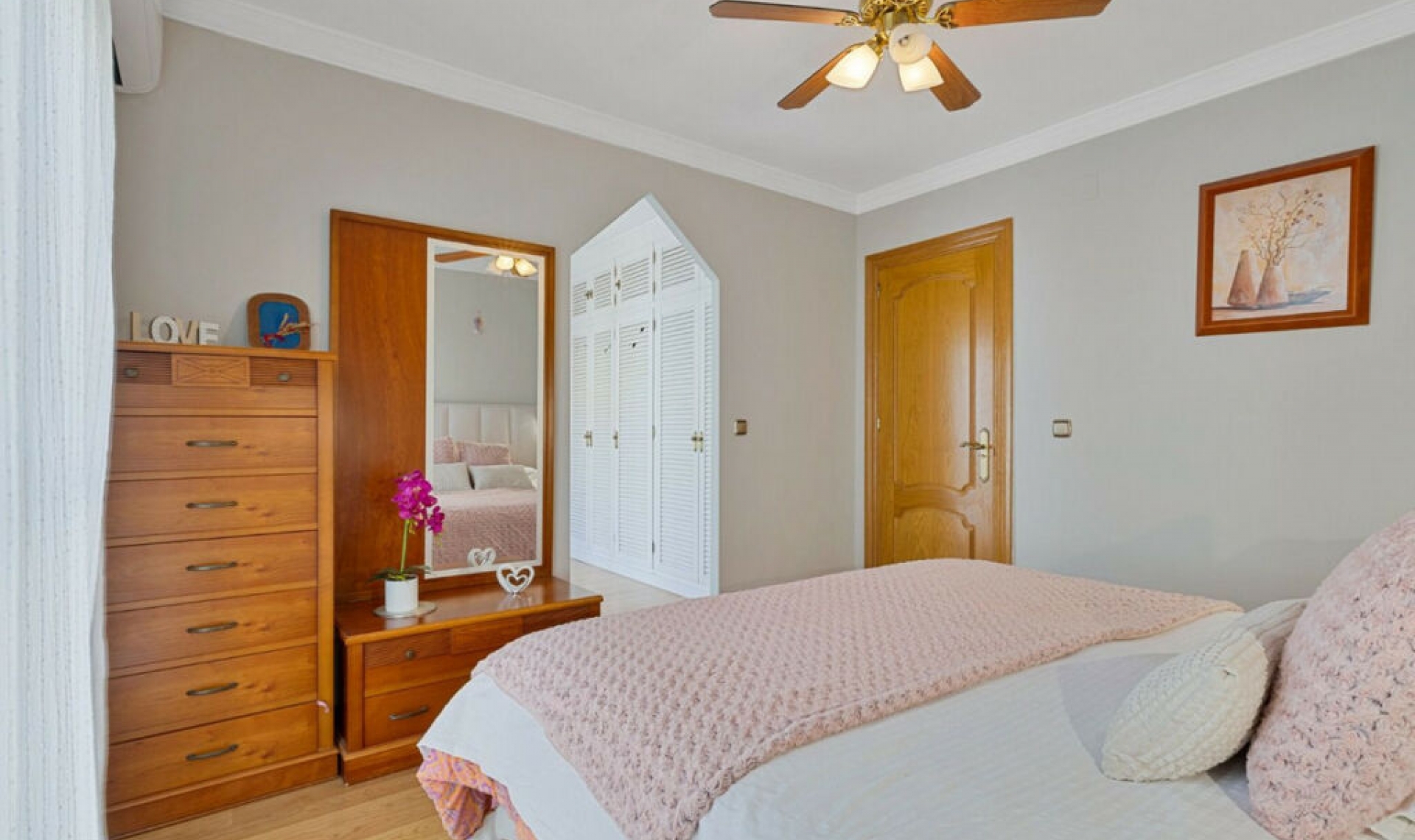 Resale - House -
Fuengirola