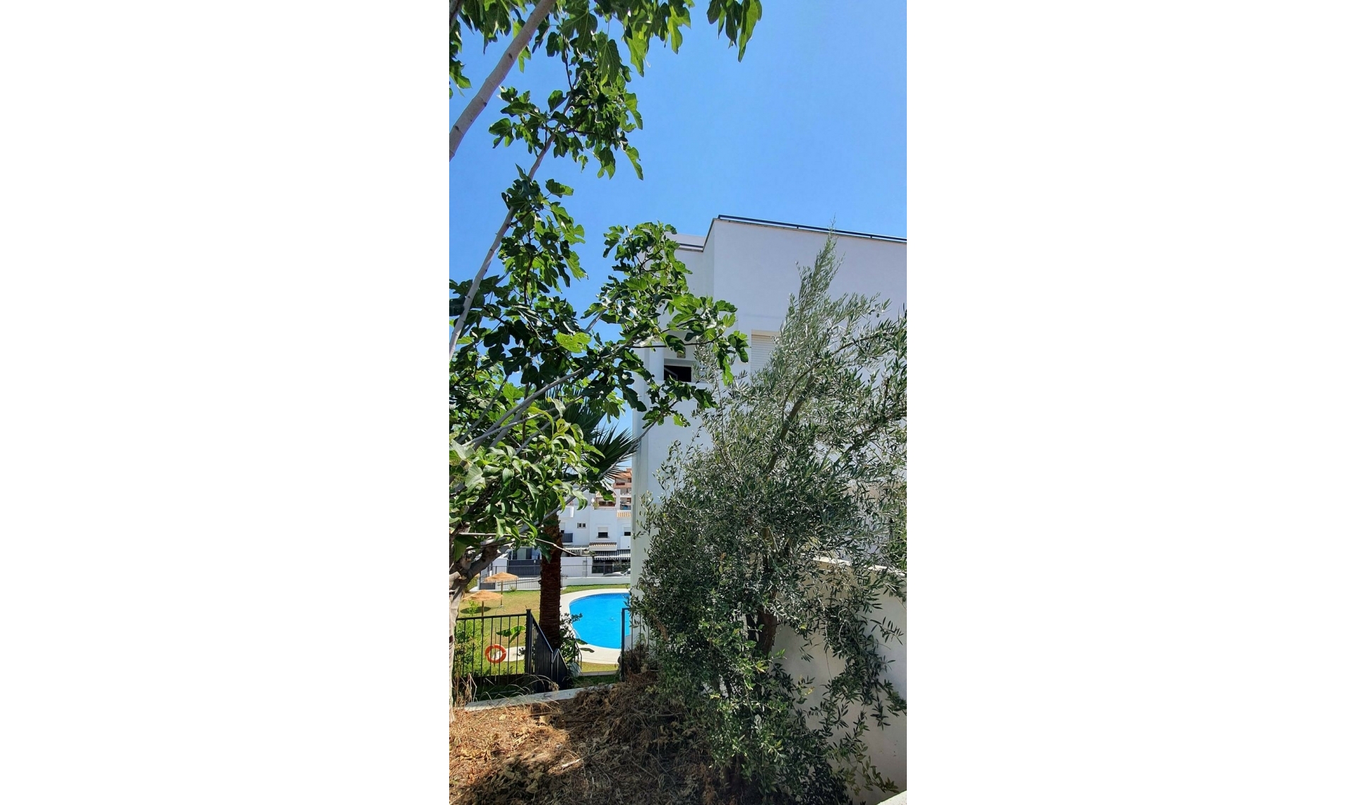 Resale - House -
Fuengirola