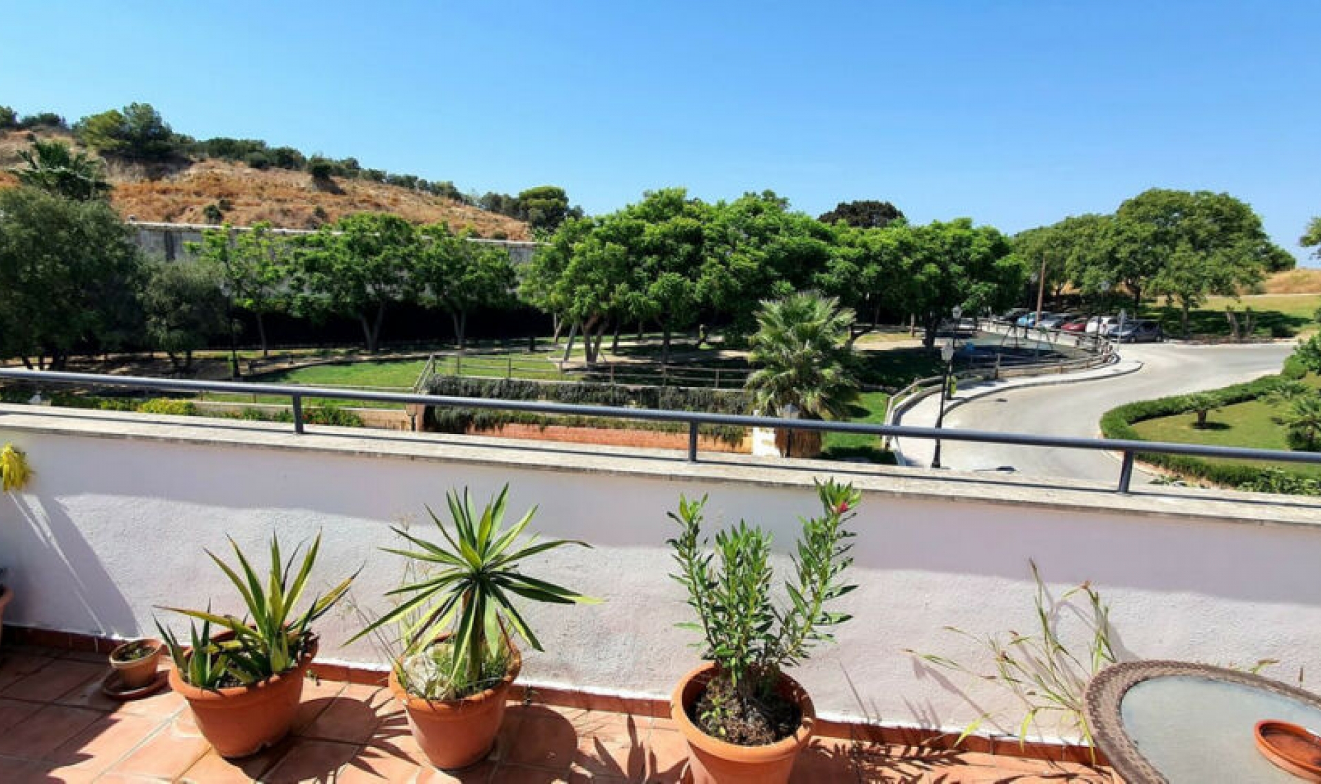 Resale - House -
Fuengirola