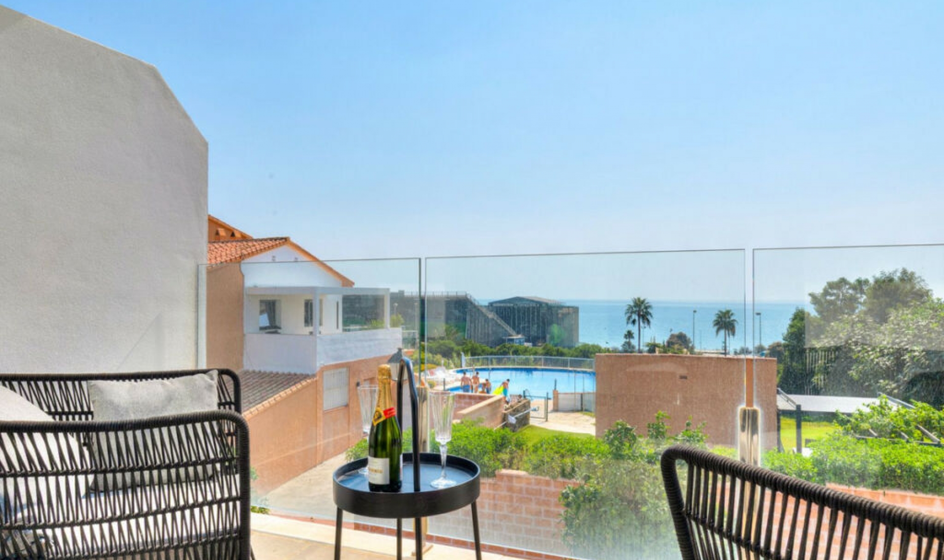 Resale - House -
Fuengirola