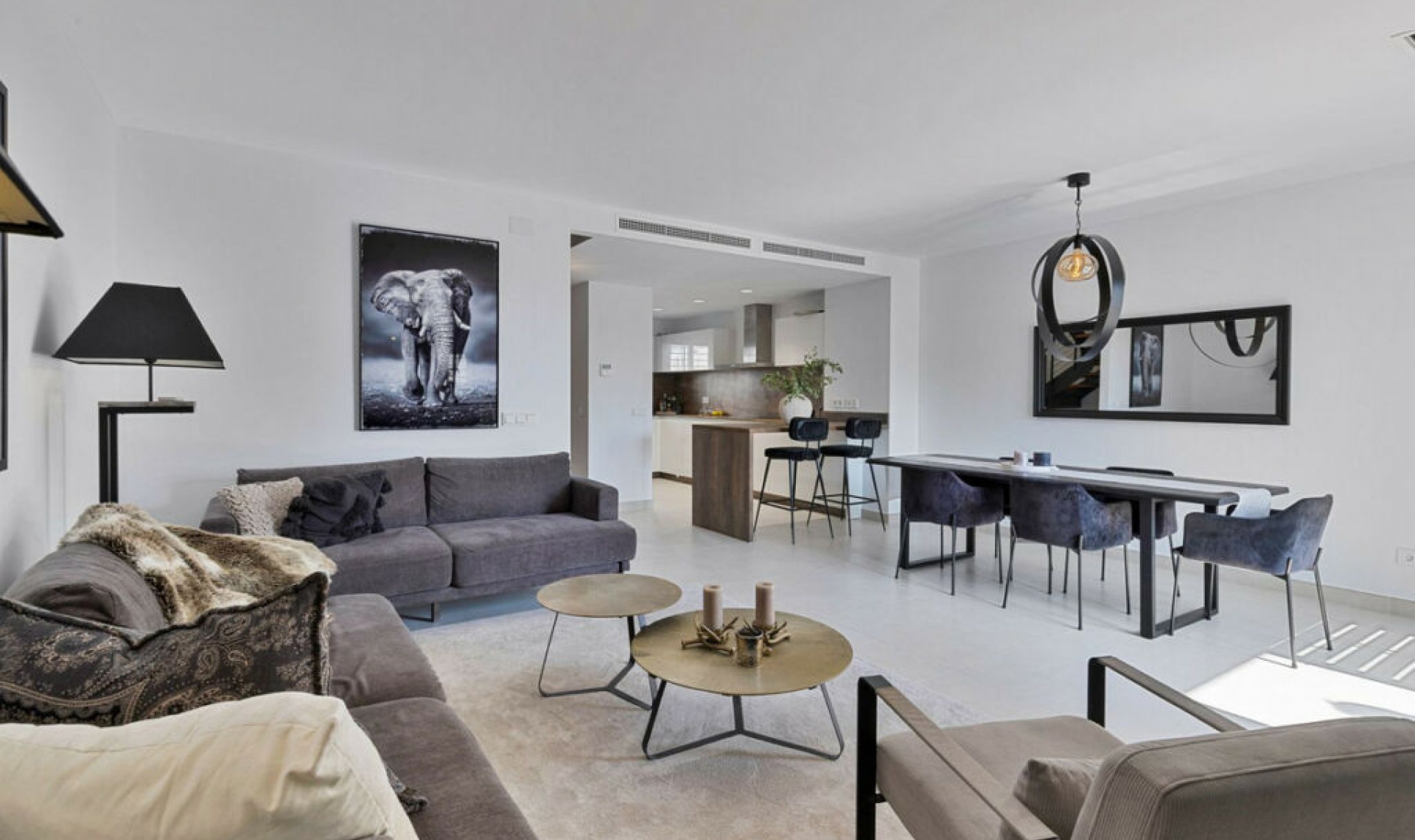 Resale - House -
Fuengirola