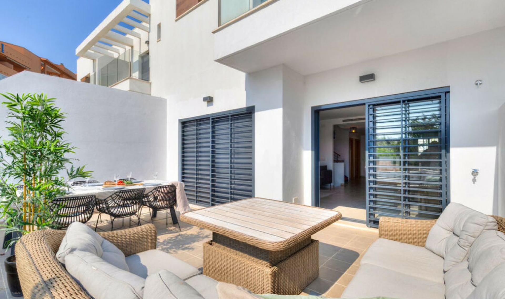 Resale - House -
Fuengirola