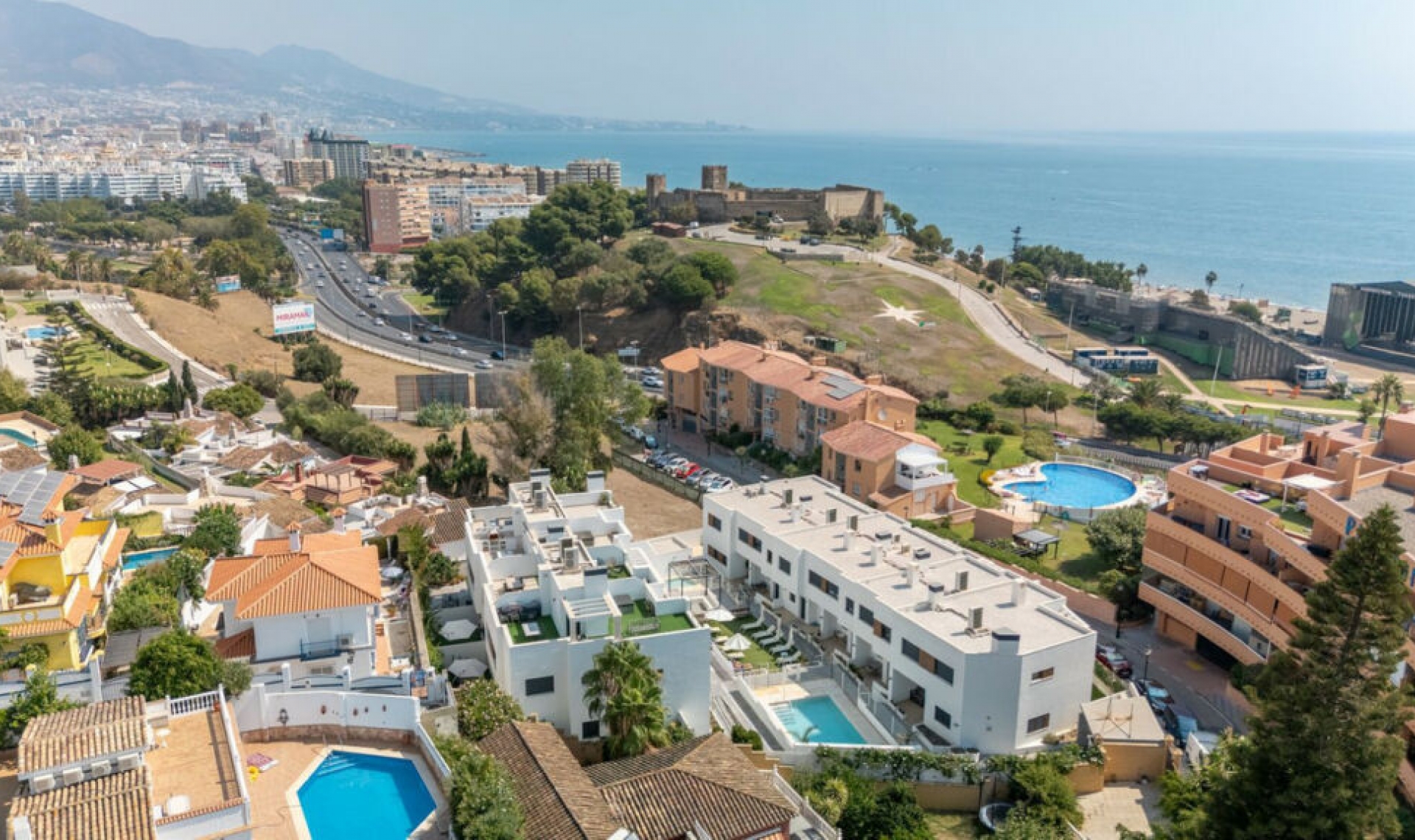 Resale - House -
Fuengirola