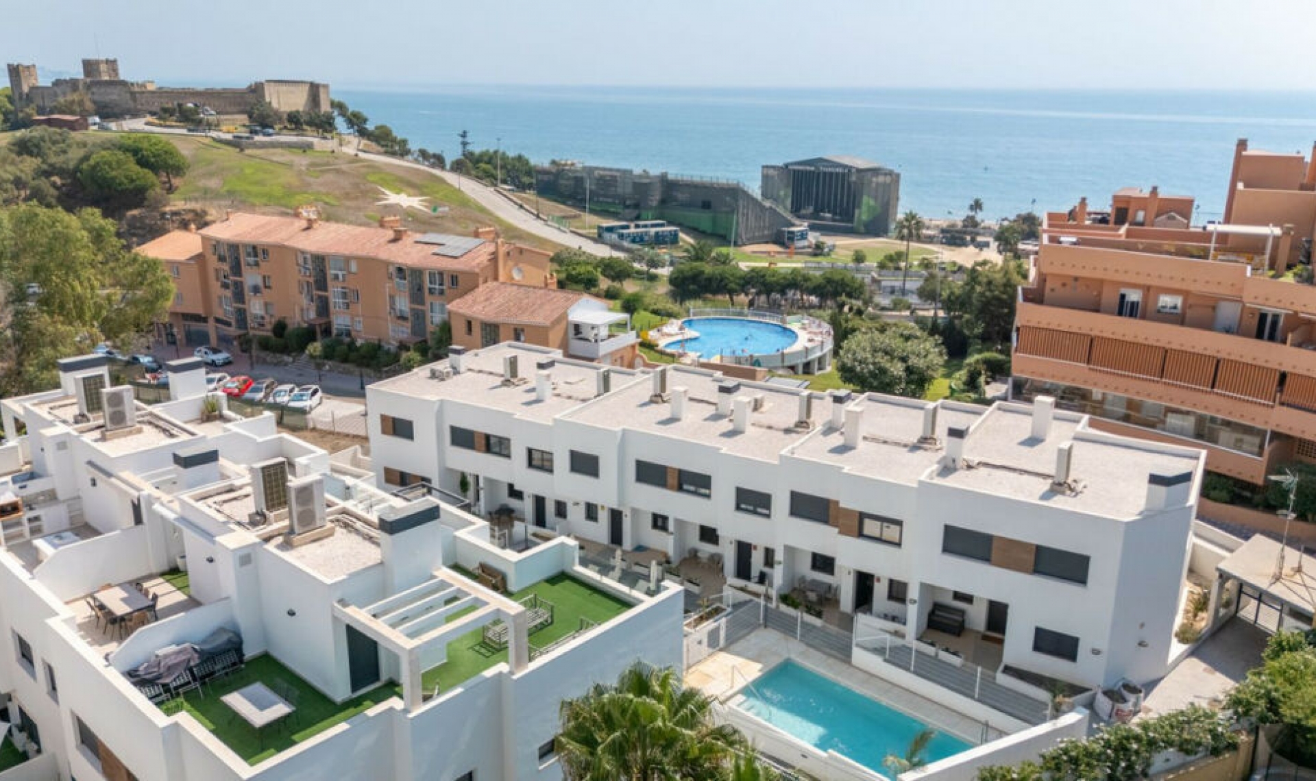 Resale - House -
Fuengirola