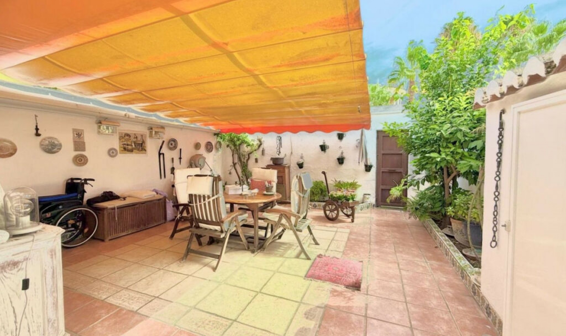 Resale - House -
Fuengirola