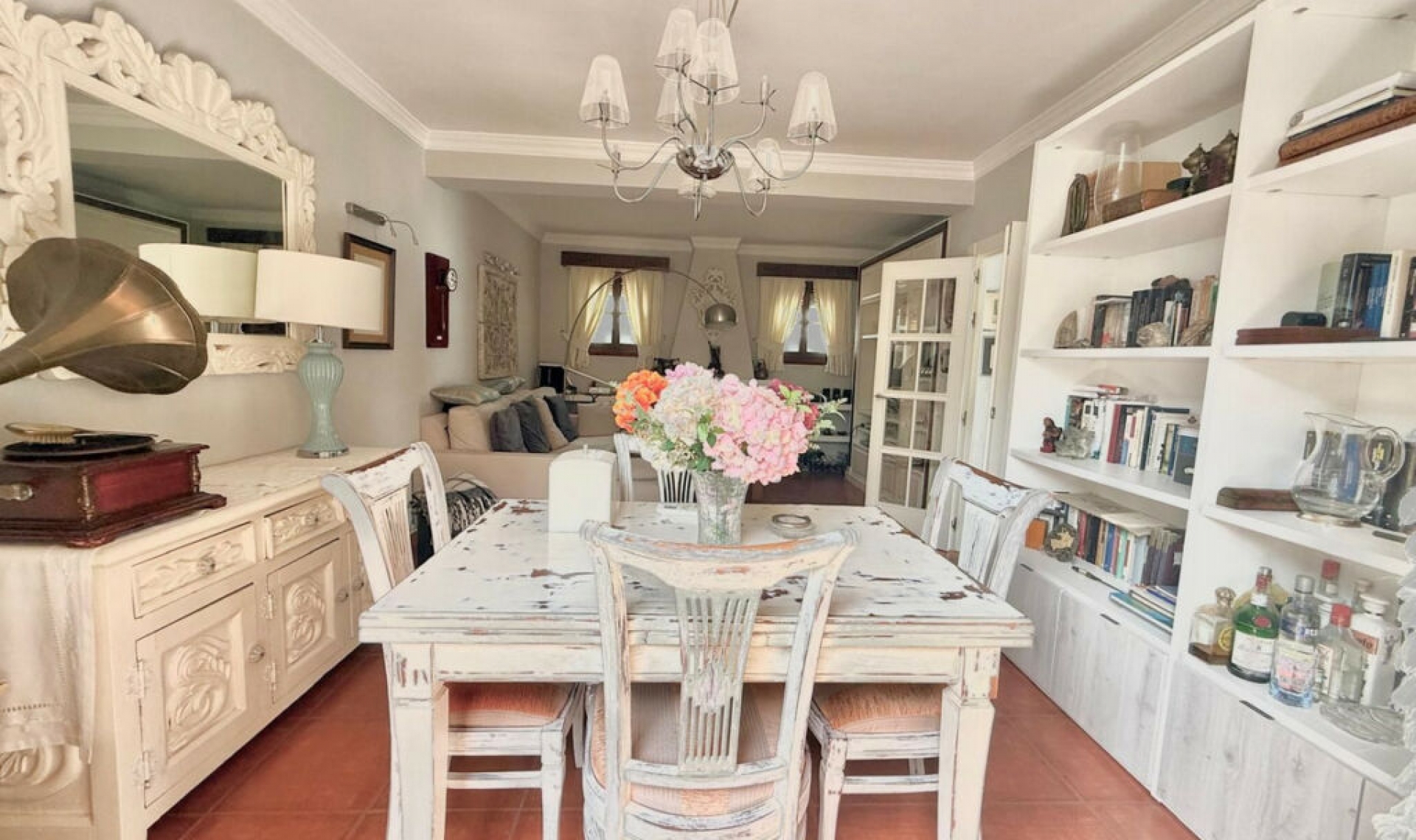 Resale - House -
Fuengirola