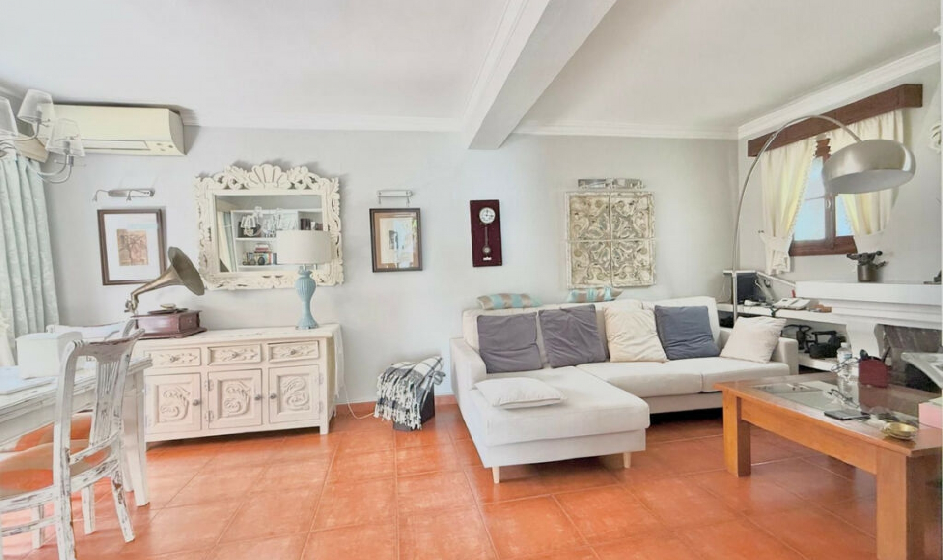 Resale - House -
Fuengirola