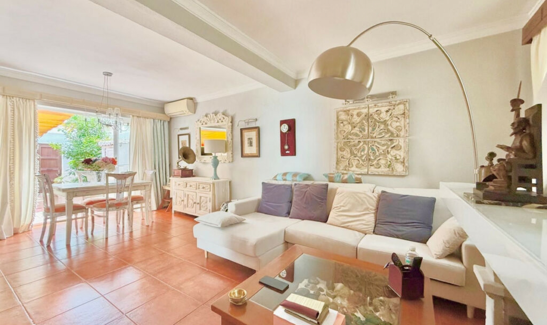 Resale - House -
Fuengirola