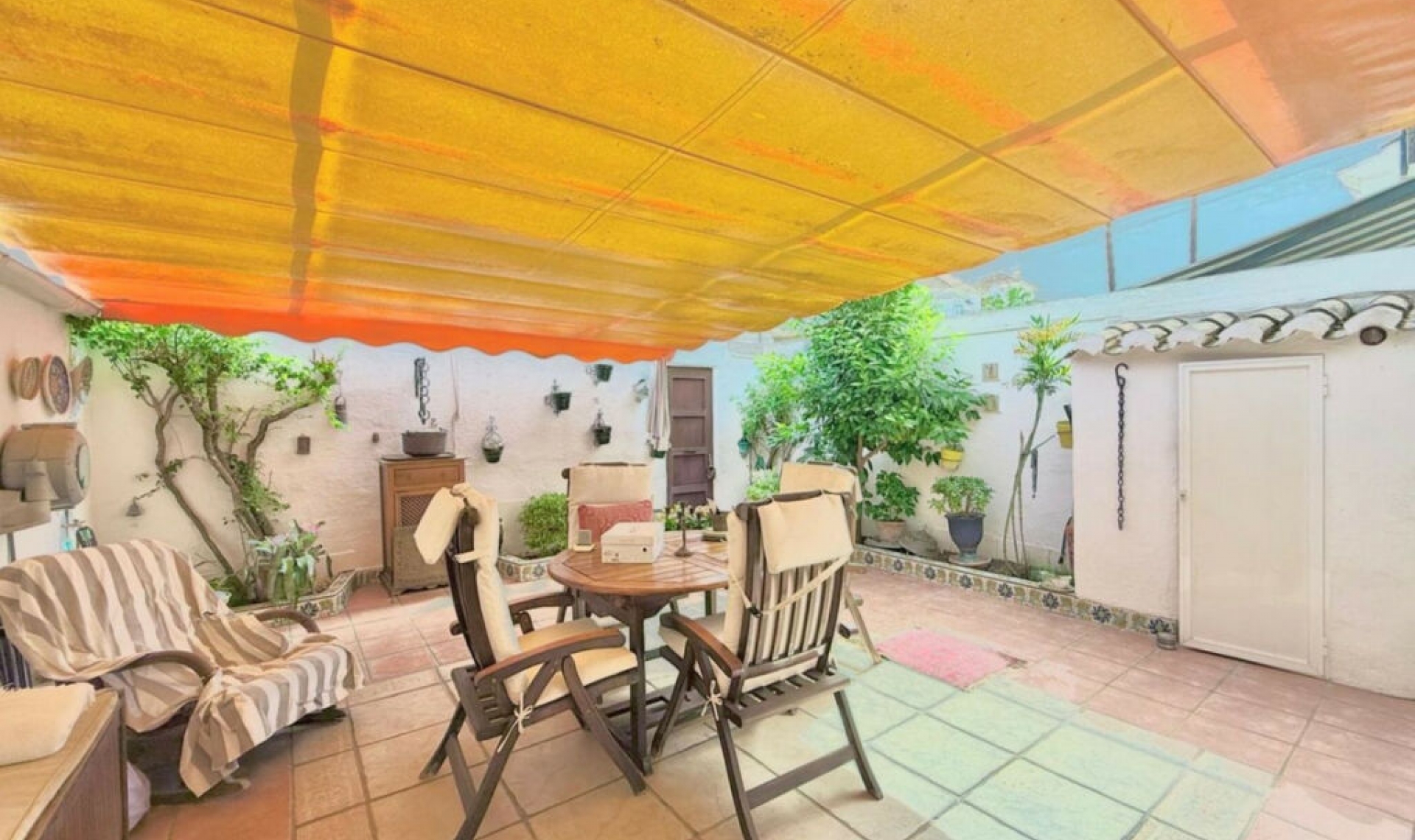 Resale - House -
Fuengirola