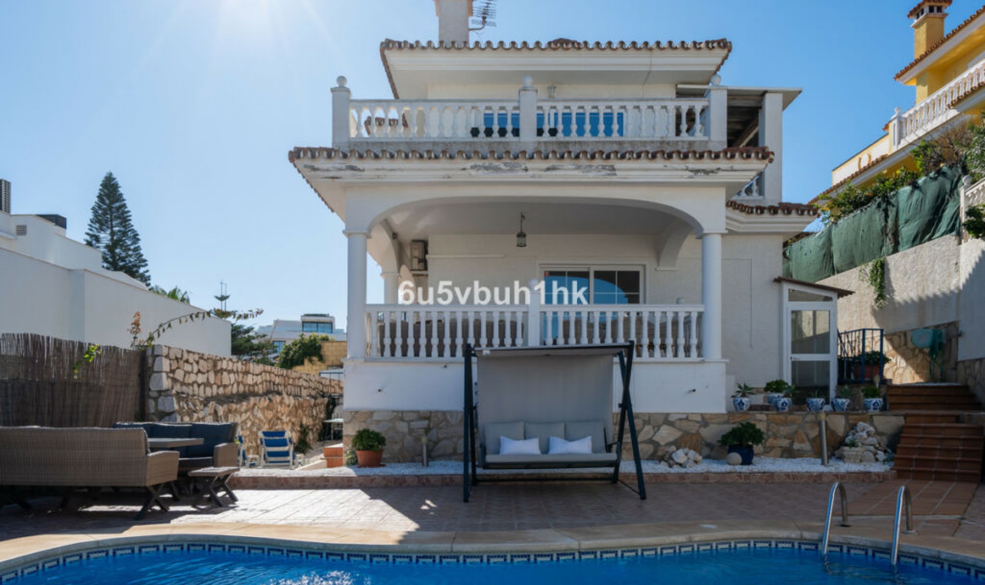 Resale - House -
Fuengirola