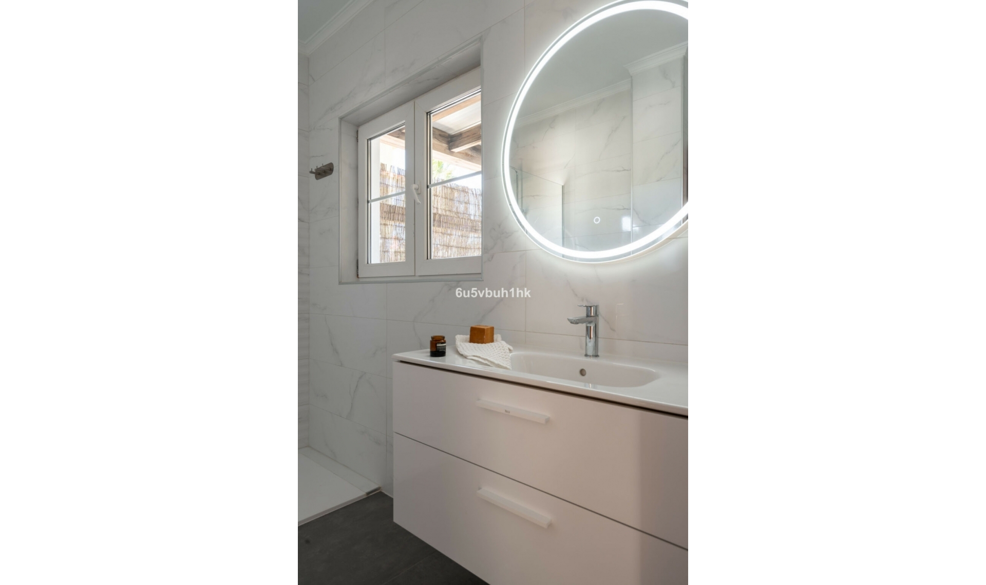 Resale - House -
Fuengirola