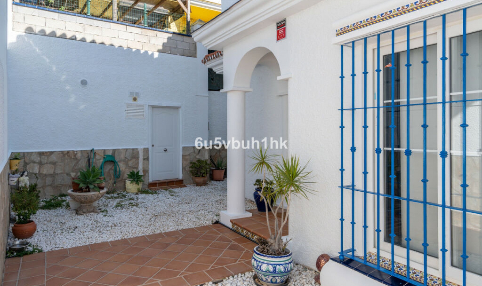 Resale - House -
Fuengirola