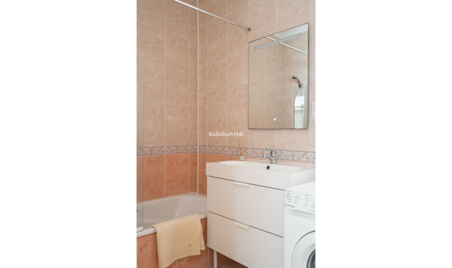 Resale - House -
Fuengirola