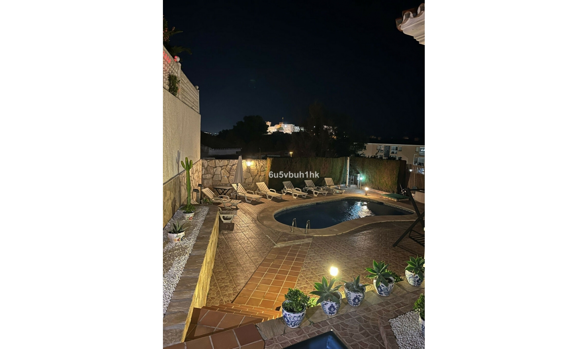 Resale - House -
Fuengirola