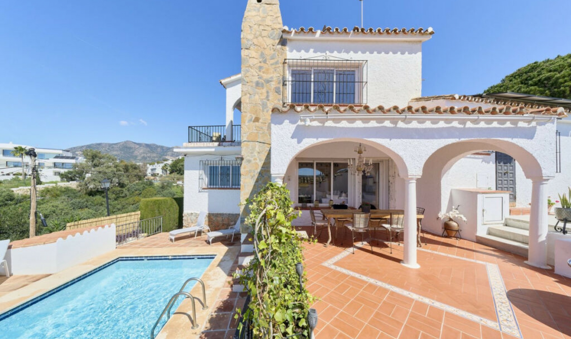 Resale - House -
Fuengirola