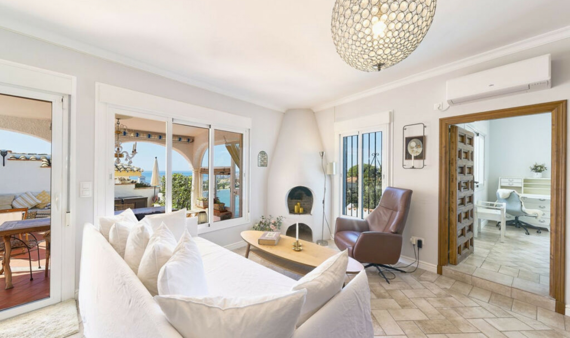Resale - House -
Fuengirola