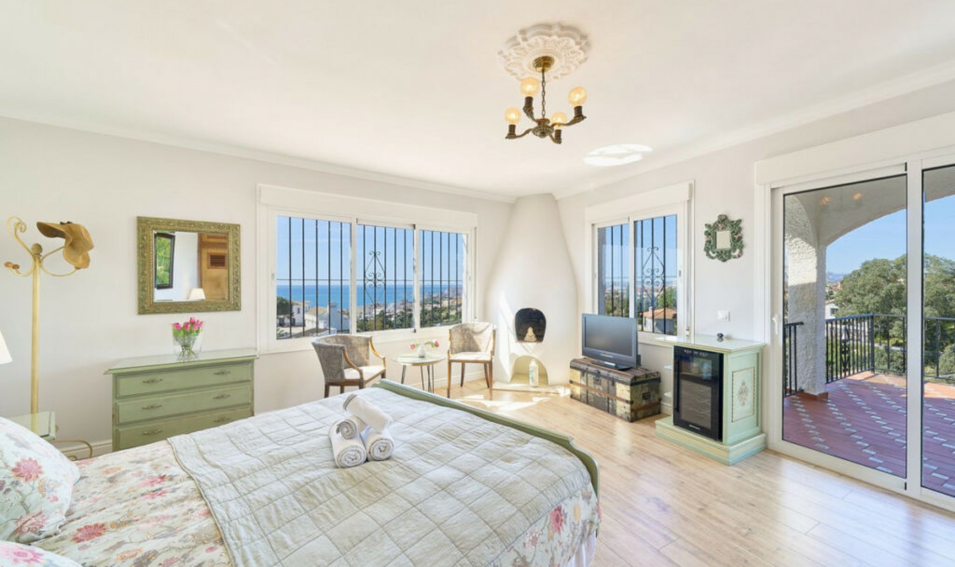 Resale - House -
Fuengirola