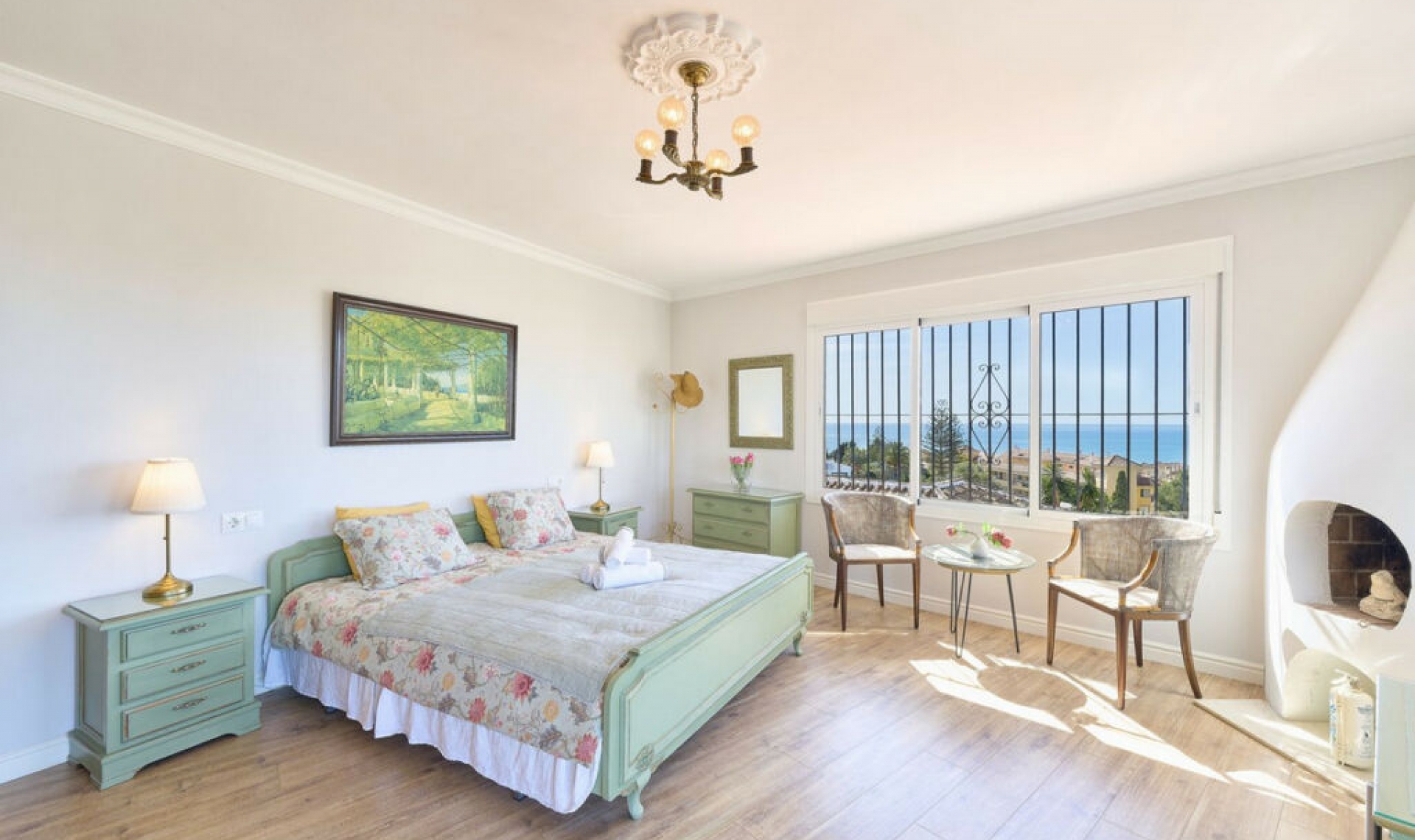 Resale - House -
Fuengirola