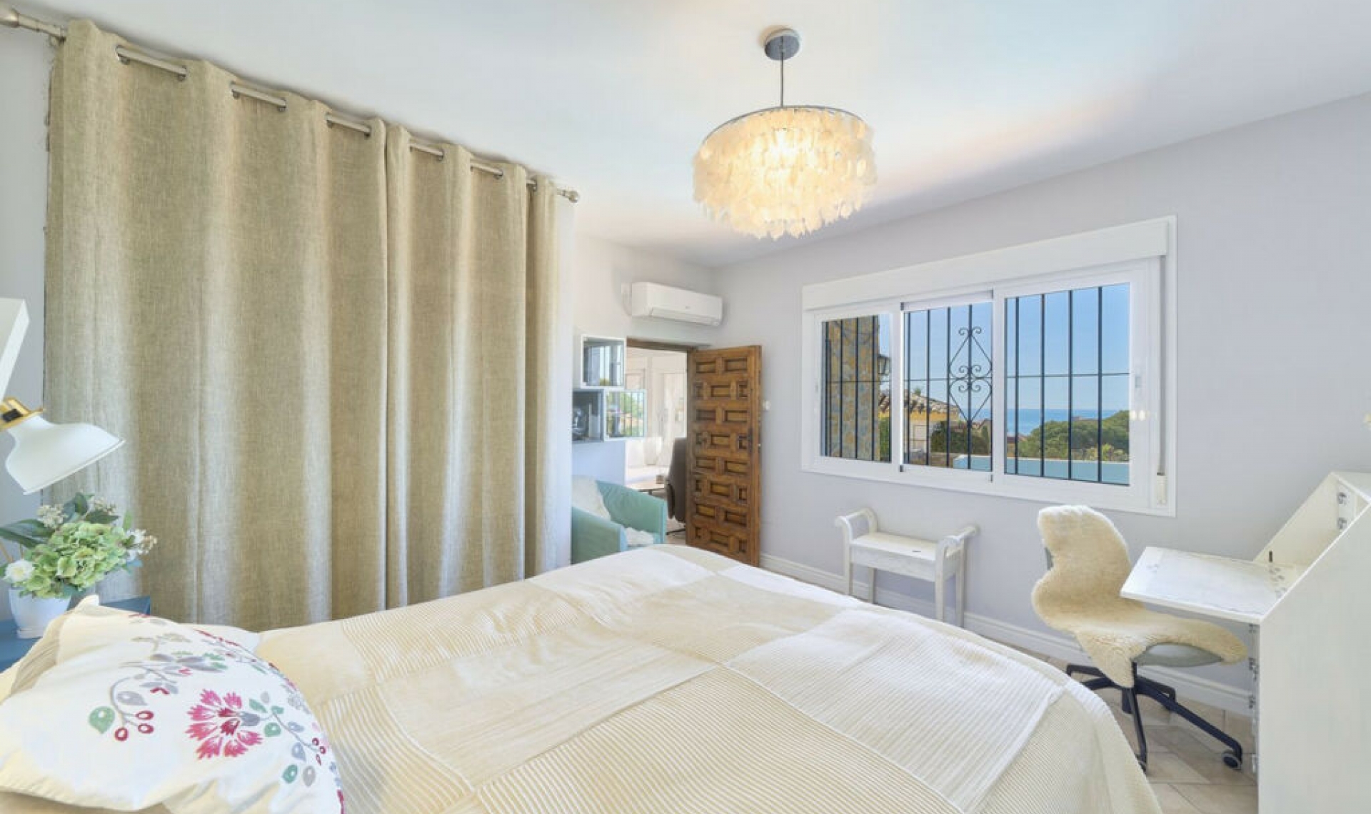 Resale - House -
Fuengirola