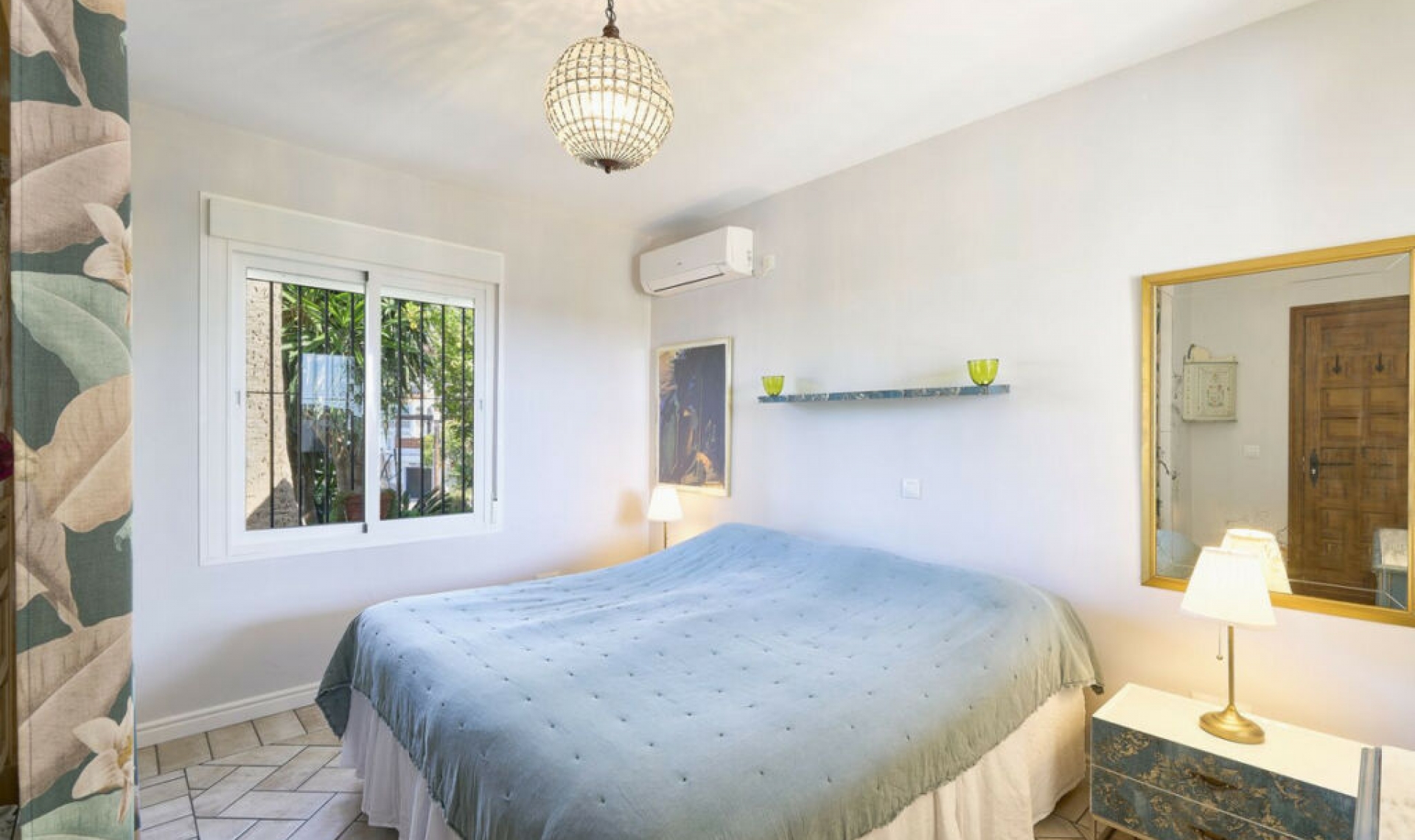 Resale - House -
Fuengirola