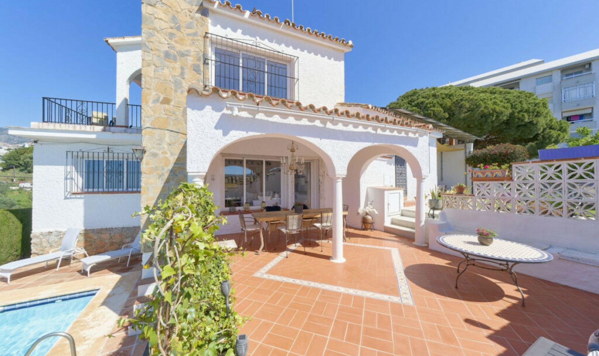 Resale - House -
Fuengirola
