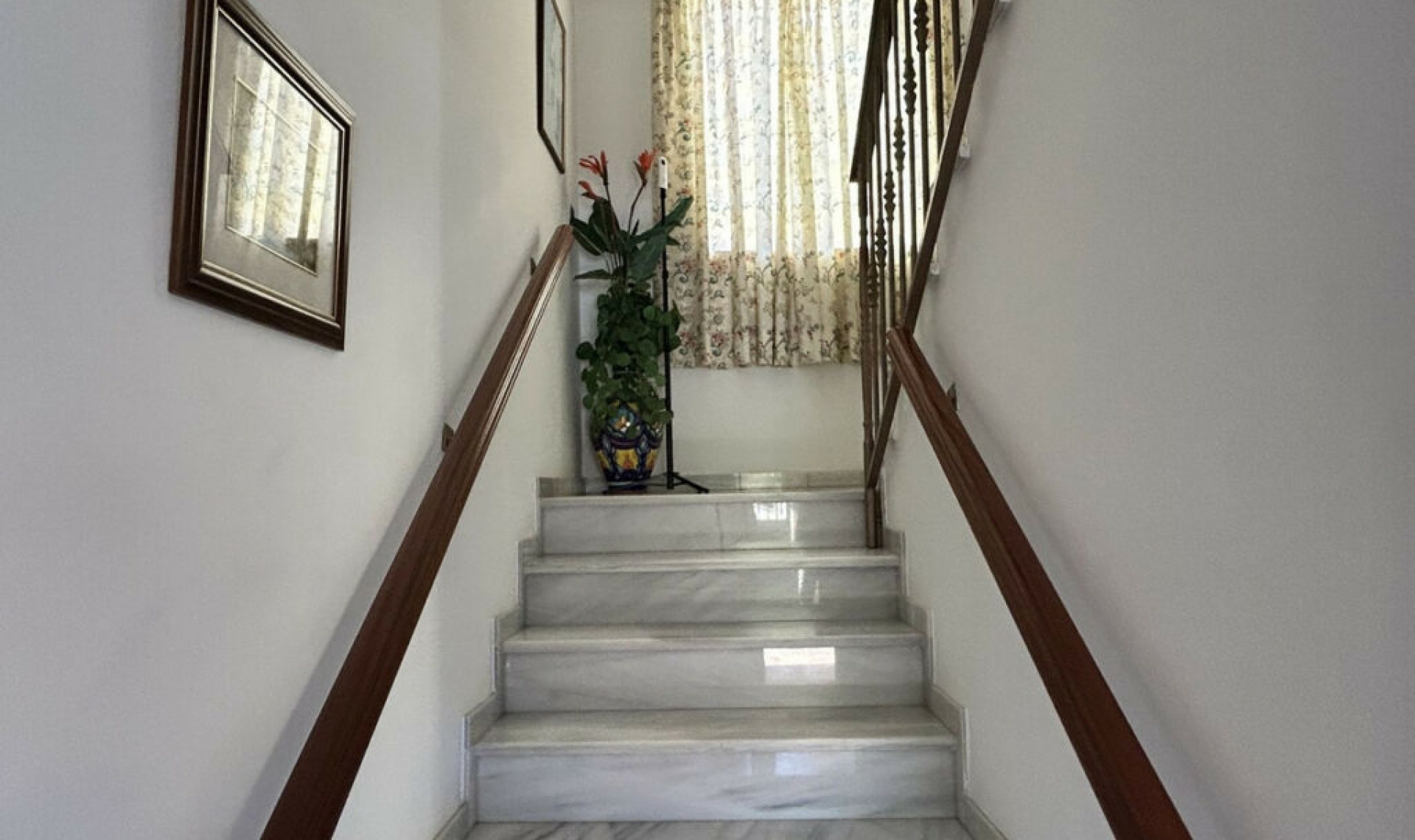 Resale - House -
Fuengirola