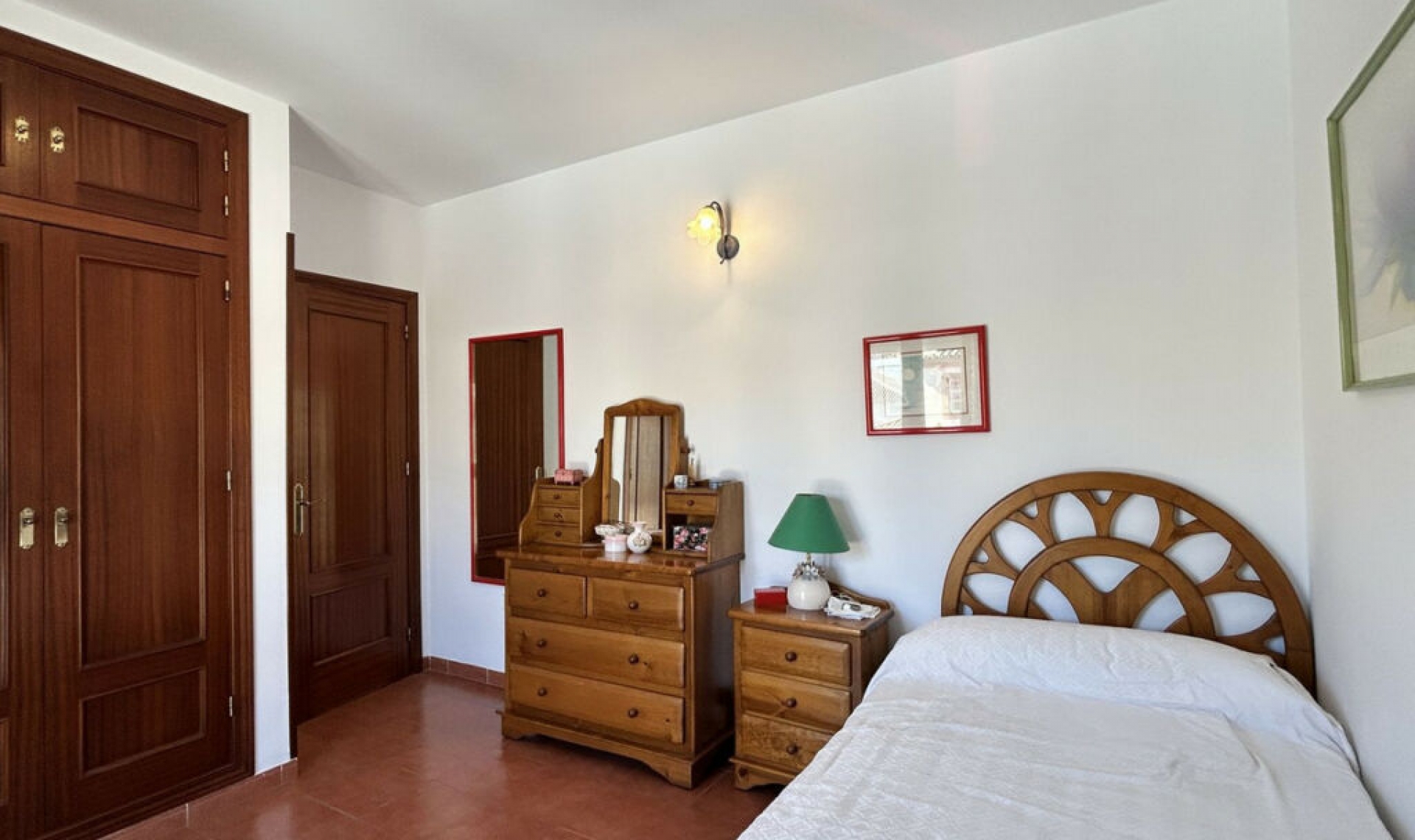 Resale - House -
Fuengirola