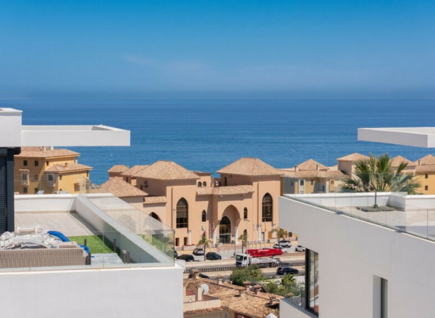 Resale - House -
Fuengirola