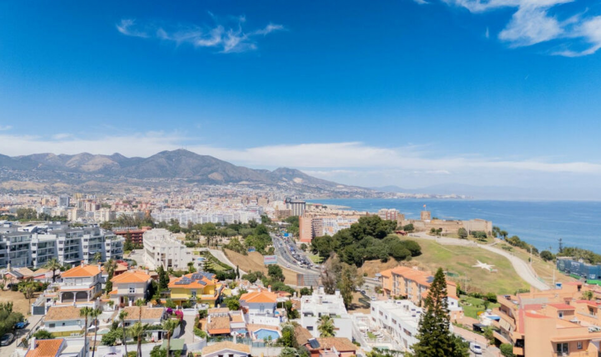 Resale - House -
Fuengirola