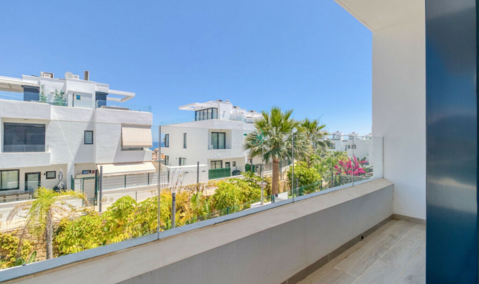 Resale - House -
Fuengirola