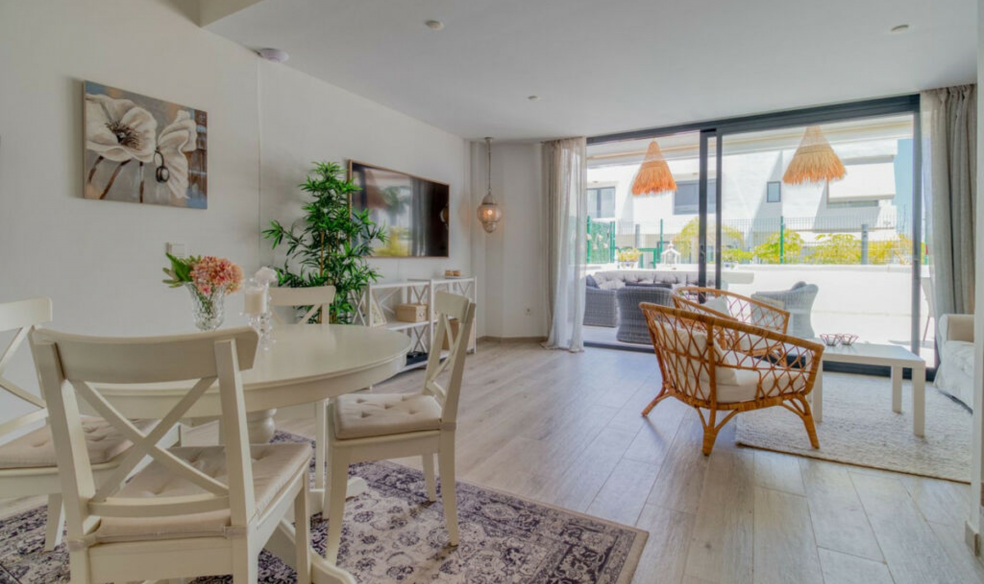 Resale - House -
Fuengirola