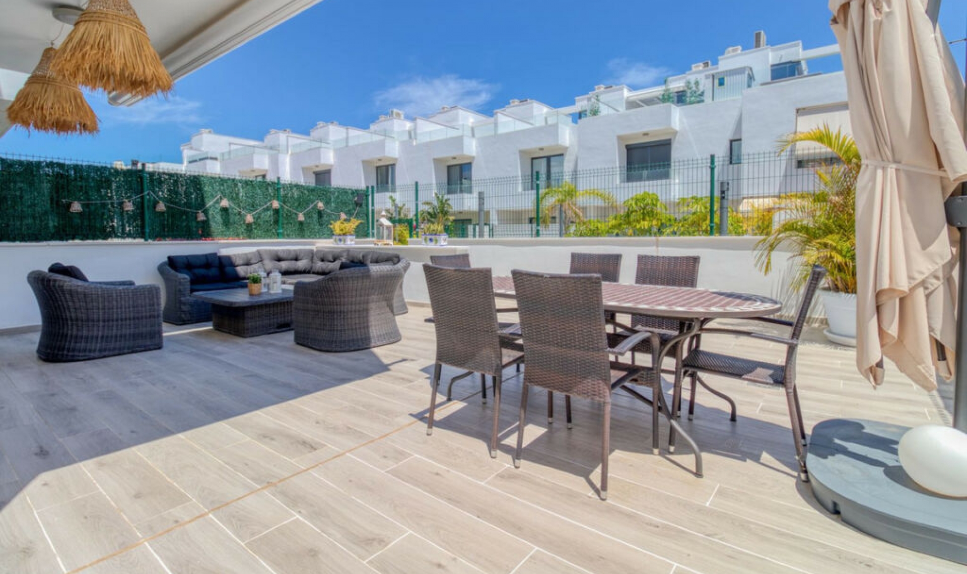 Resale - House -
Fuengirola