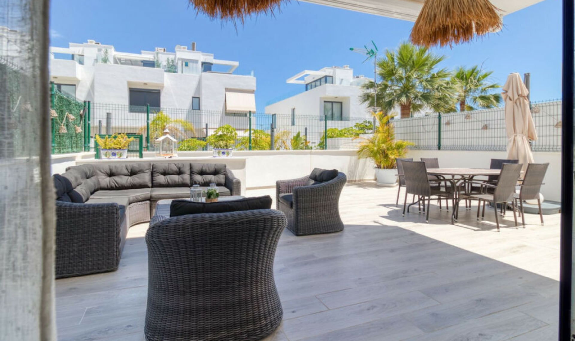 Resale - House -
Fuengirola