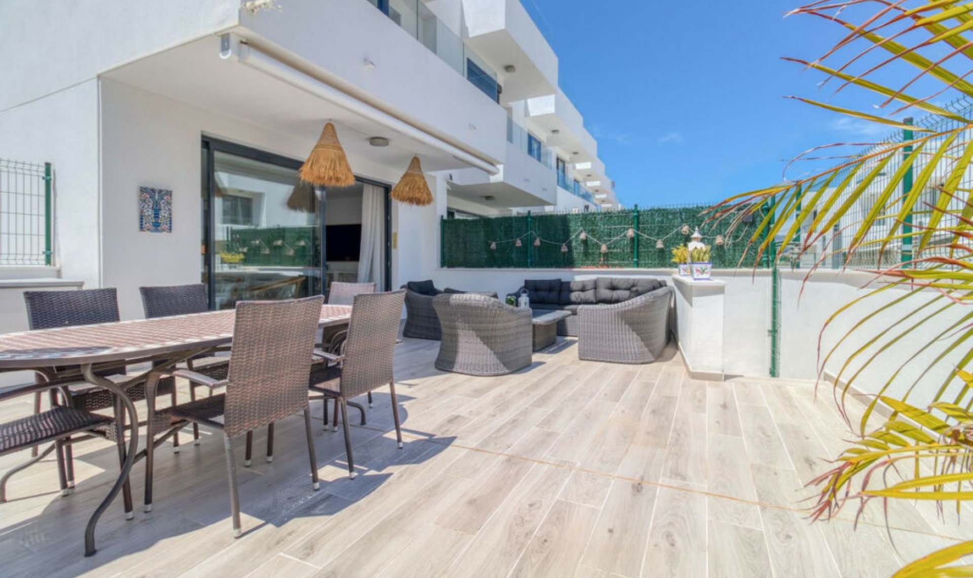 Resale - House -
Fuengirola