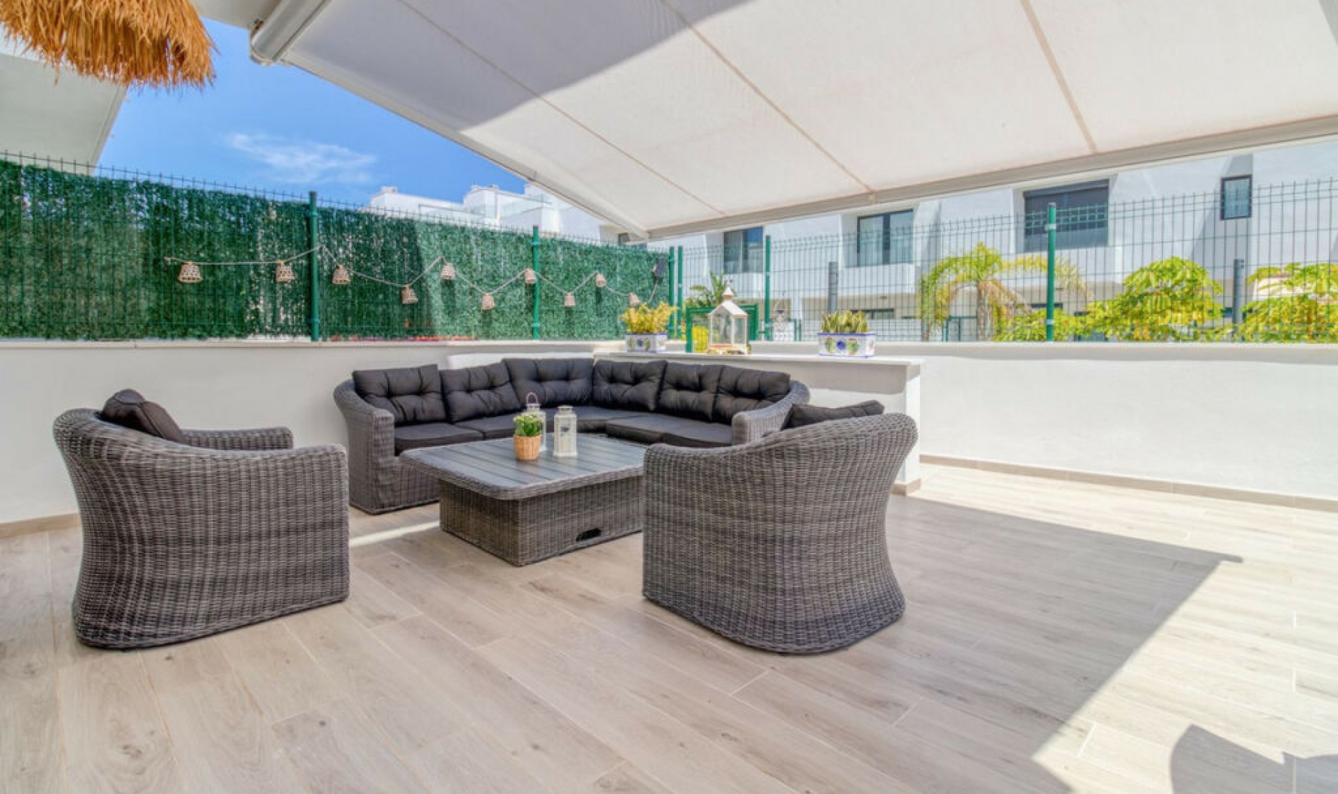 Resale - House -
Fuengirola