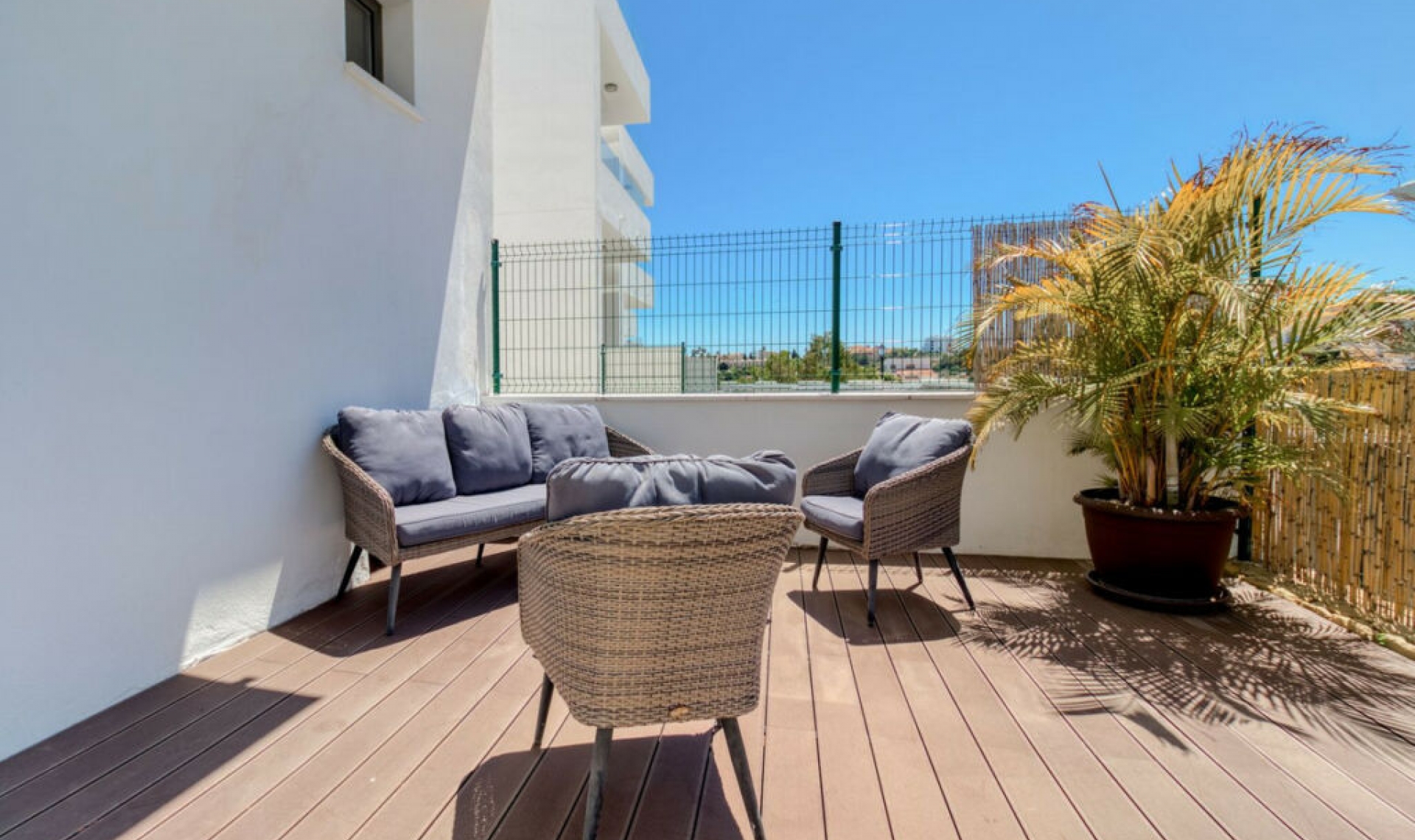 Resale - House -
Fuengirola
