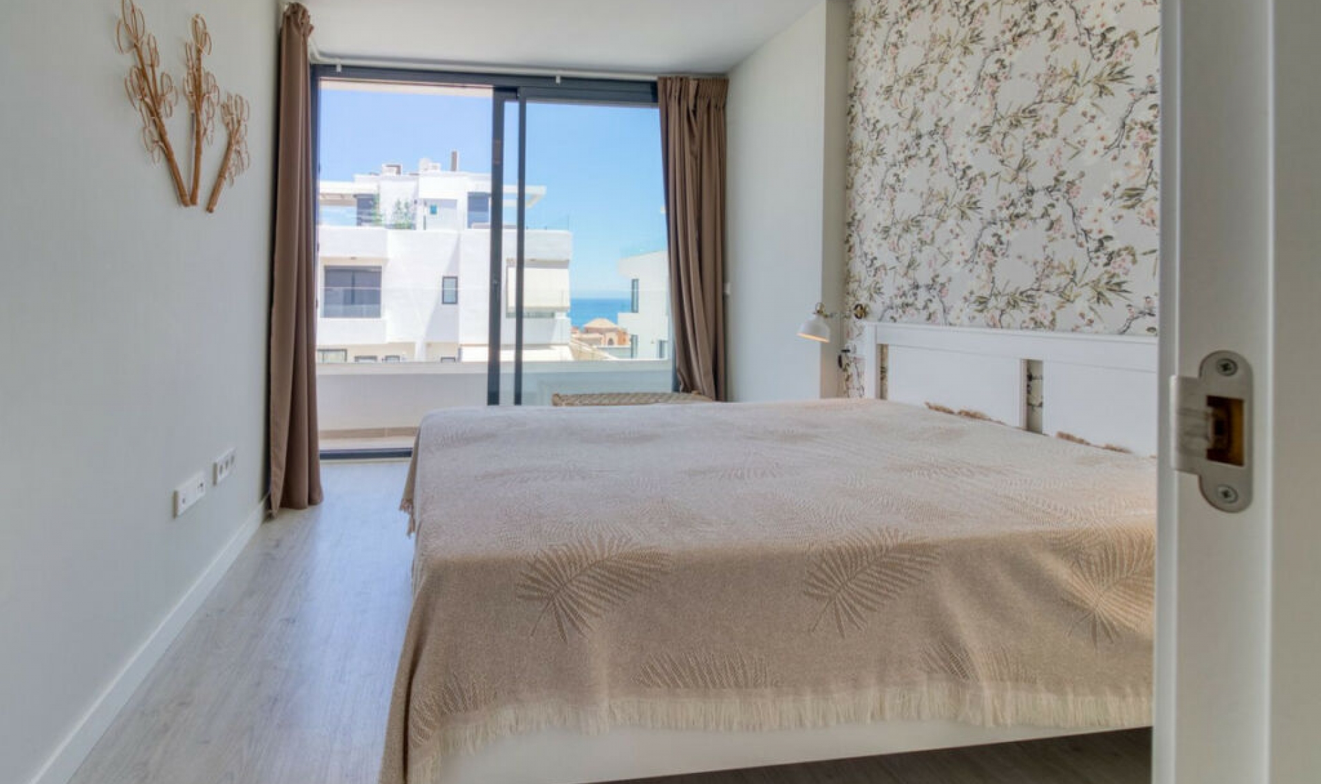 Resale - House -
Fuengirola