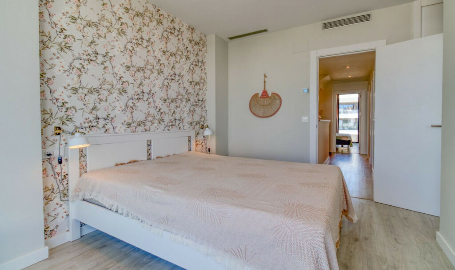 Resale - House -
Fuengirola