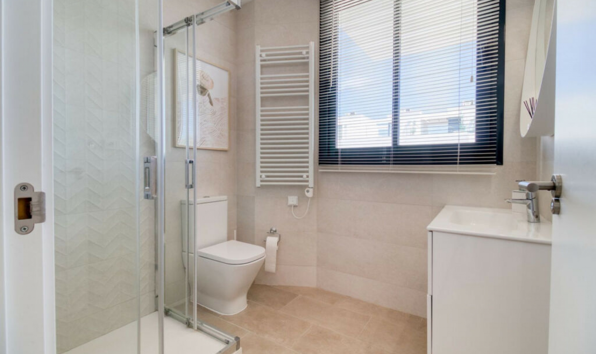 Resale - House -
Fuengirola