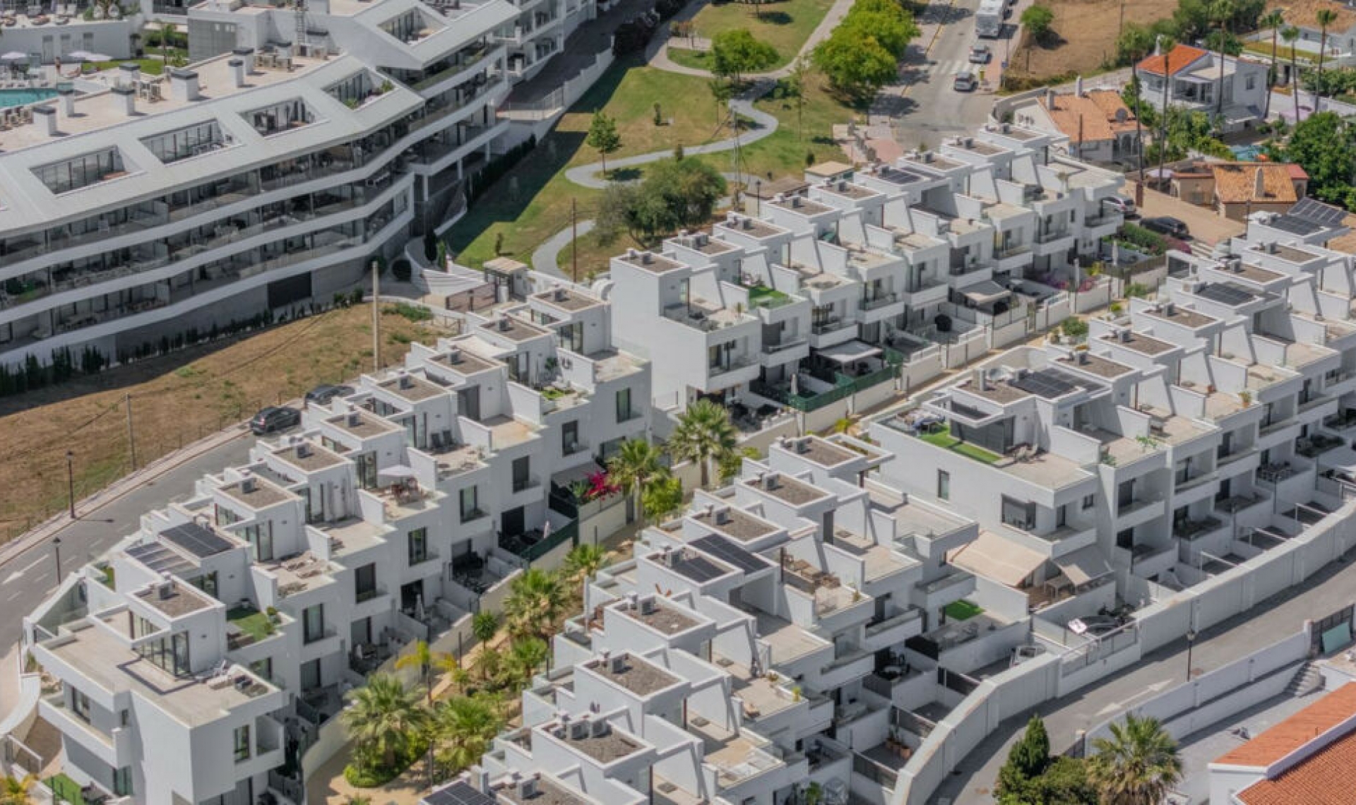 Resale - House -
Fuengirola