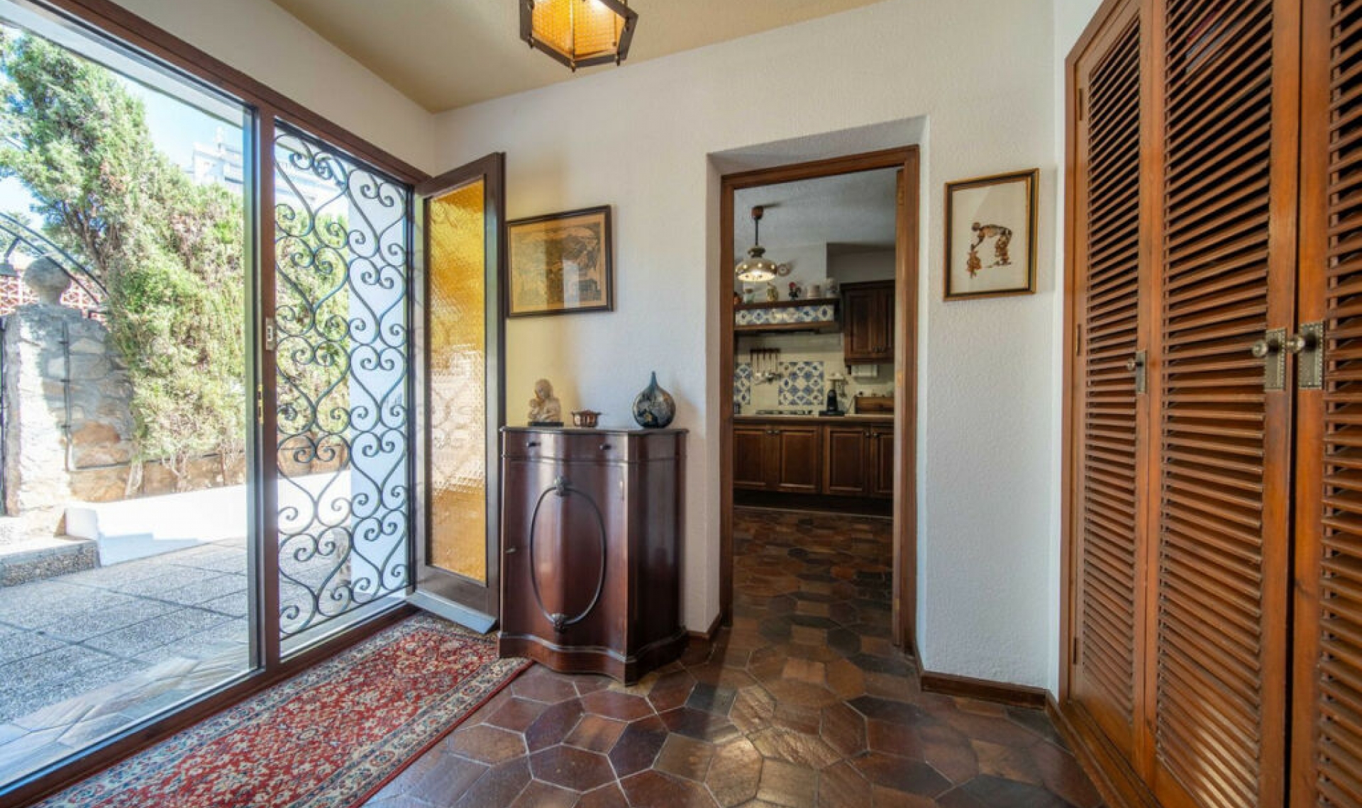 Resale - House -
Fuengirola
